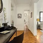 Invalides Pont Alexandre III Luxury Apartement 2Br
